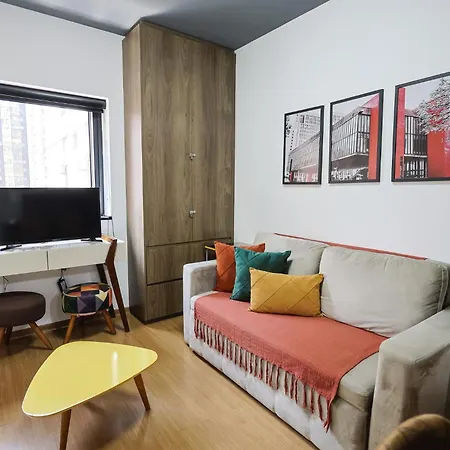Suíte Decorada | Localização privilegiada Wi-Fi-3