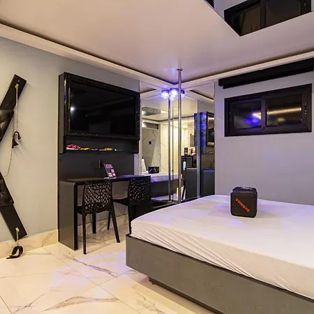 Euphoria Motel-3
