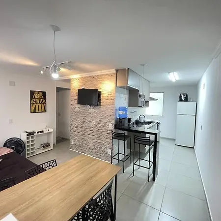 Apartamento 02 com tudo para excelente acomodação-2