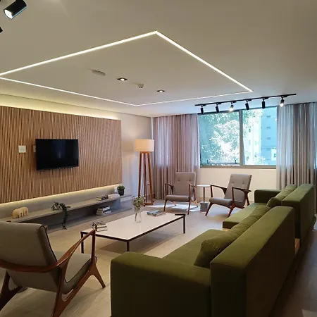 Studio Metrô Paraíso ou Ana Rosa com Piscina, Academia e Cowork até 3 pessoas com Maleiro e Sala de Espera-2