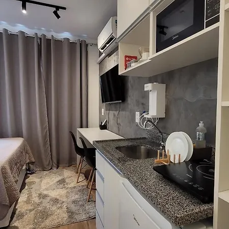 Studio prox metro Alto da Boa Vista 213-2