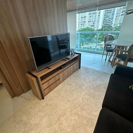 Apartamento Luxo Moderno e Conveniente com Garagem-3