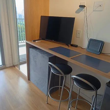 Studio Metrô Paraíso ou Ana Rosa com Piscina, Academia e Cowork até 3 pessoas com Maleiro e Sala de Espera-3