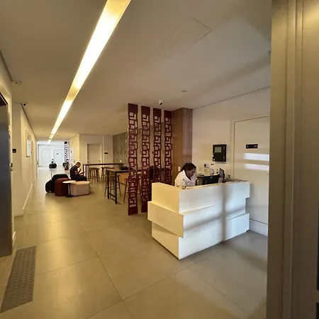 Apartamento404, Completo Com Estacionamento, Wi-Fi, Gym, Tv Smart, Coworking - Para Ate Duas Pessoas-2