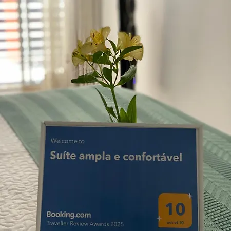 Suíte ampla e confortável-2