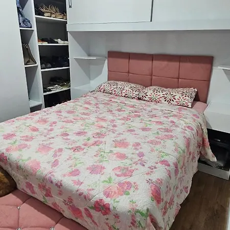 Quarto em Jabaquara para mulheres e casal-2