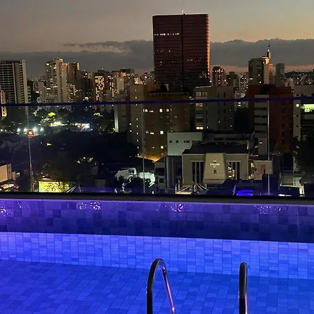 Studio no coração da Vila Madalena Rua Fradique Coutinho 1158-2