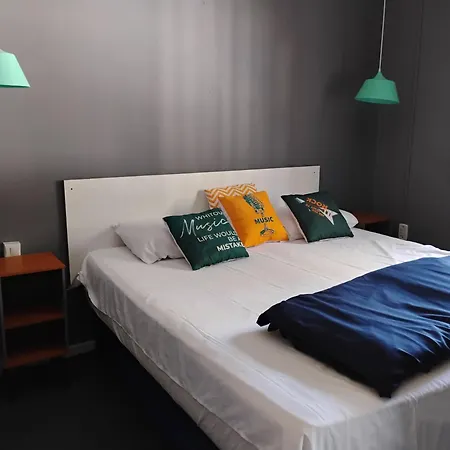 Vila Rock Hostel - Secure Neighborhood, Near Metro, Nubank Allianz Parque, Vila Madalena, Av Paulista, easy access to Morumbis&Autódromo Interlagos-3