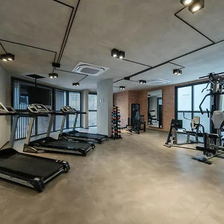 Studio 1213 Pamplona Setin-3