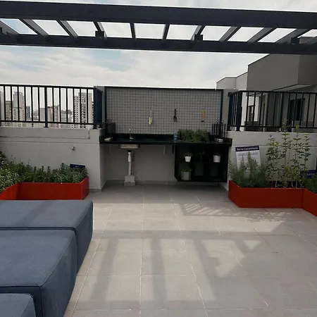 BlackWood Apto - Frente a piscina-3