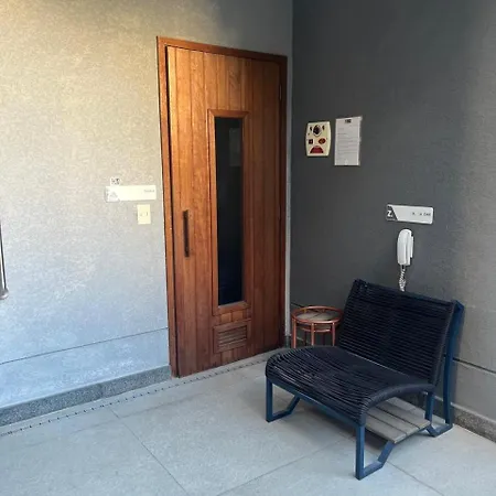 Studio Moema Completo Com Vaga Grátis e Localização Premium-2