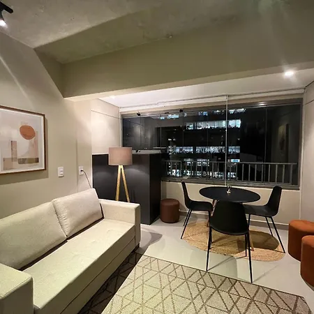 Maravilhoso Condominio no Jardins com AC/WF-2