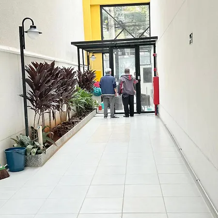 104NV Studio Liberdade SP 300 m Metro Japao, acomoda até 03 pessoas-2