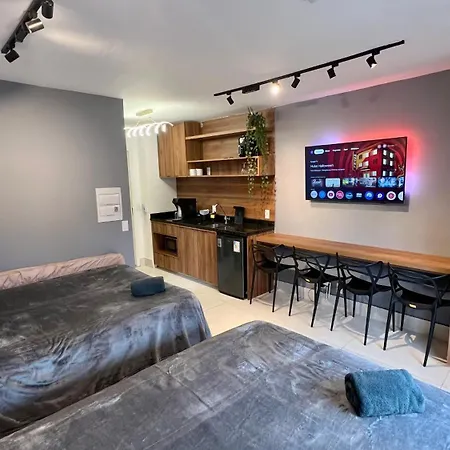Luxury Flat in Vila Olímpia with Rooftop Pool, Gym, Cinema&More!-2