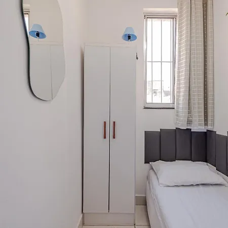 Coliving Santorini Vila Mariana-3