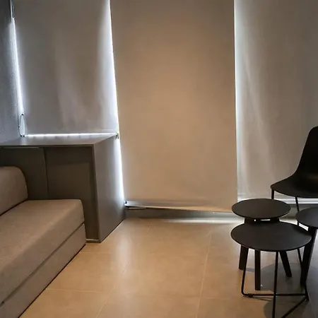 Studios Sofisticados com Ar, Cozinha, piscina, coworking e metrô a 5 min-2