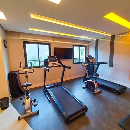 2 Bedroom Property In Building With Pool And Gym-3