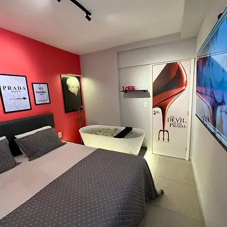 Doce Refúgio BV , Apartamentos com Banheira de Imersão , Estacionamento, Piscina , Tv 58 polegadas, Decorações Temáticas, Bairro da Bela Vista-2