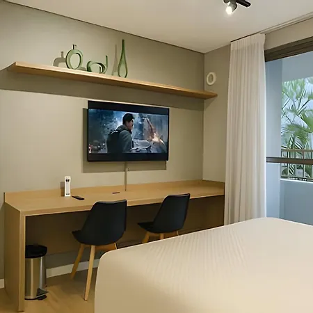Sᴛᴜᴅɪᴏ Pʀᴇᴍɪᴜᴍ Aɴᴀ Rᴏsᴀ 205 - Wi-Fi - TV Smart - Academia - Coworking - ao lado do metrô!-2