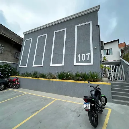 Studio 107-2