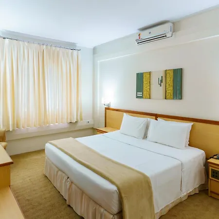 Hotel Augusta Boulevard-3