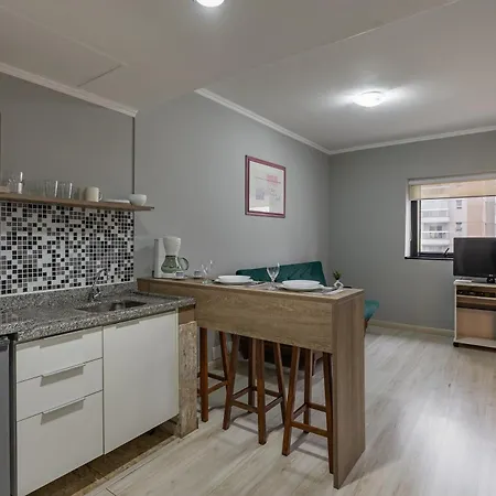 Flat com sofá-cama | Ótima localização- 3 Hóspedes-2