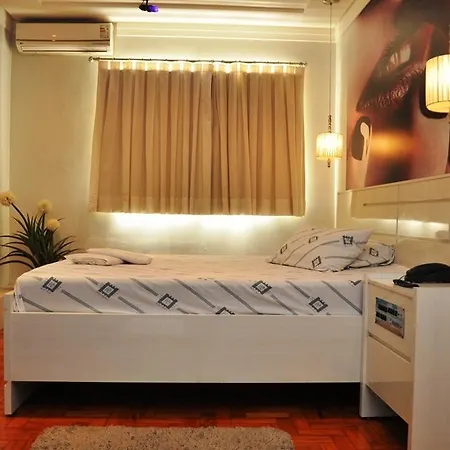 Gales Hotel (Adults Only)-3