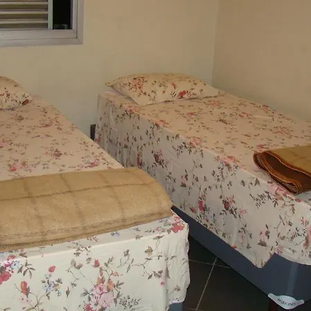 Central Plaza Flat-2