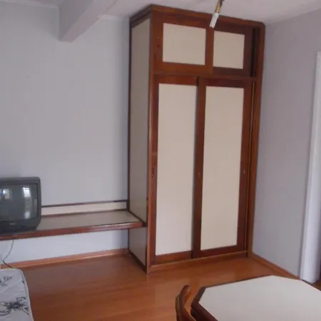 Central Plaza Flat-3