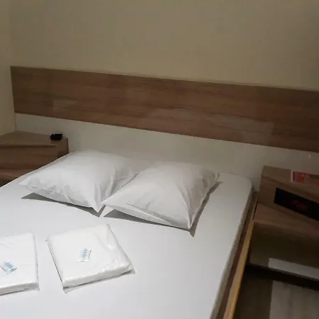 Hotel Zeus 2-2
