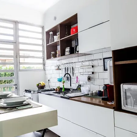 Apartamento com quintal em Alto de Pinheiros-2