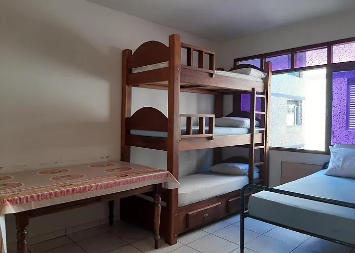 Apartamento mobiliado no Canto do Forte - Praia Grande - SP Férias, temporada, feriados