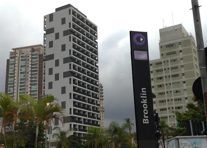 Brooklin Studios I Em Frente Ao Metro Brooklin