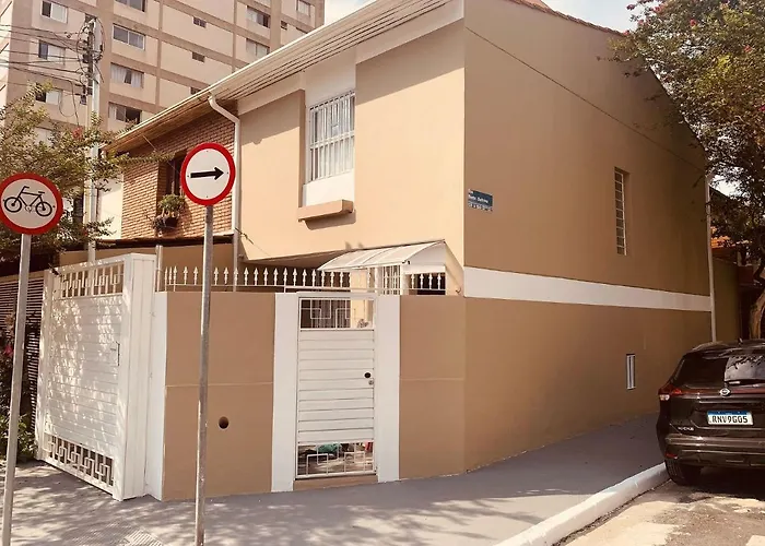Lindo Sobrado ( 3 min Consulado EUA)