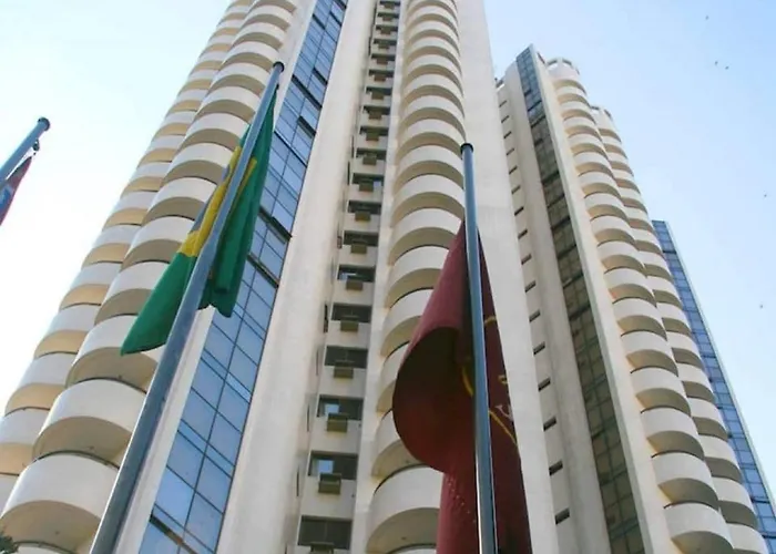 Paulista Wall Street Flat 10