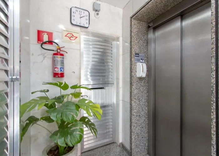 No Bras Com Elevador