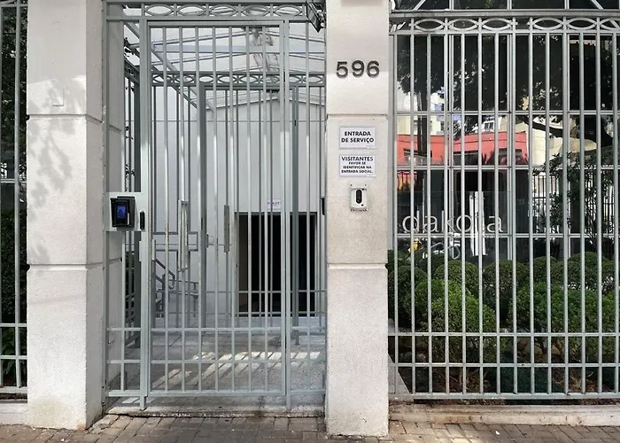 Apto com máquina de lavar perto do metrô Trianon