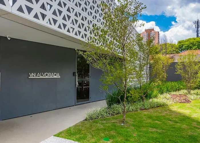 Studio Moderno com Piscina Próximo à Faria Lima&Congonhas