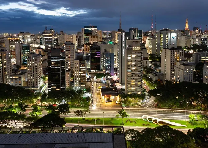 Studio 1515 próximo Metrô Vergueiro em frente ao centro cultural-sp