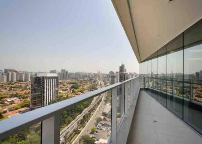 Apartamento Brooklin, próximo ao metrô Campo Belo