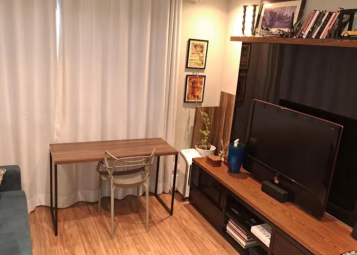 Flat Confortável - Academia - Piscina - Garagem - melhor localização do Itaim Bibi