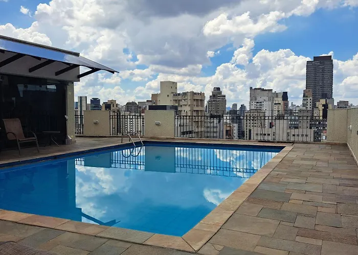 Flat Confortável - Academia - Piscina - Garagem - melhor localização do Itaim Bibi