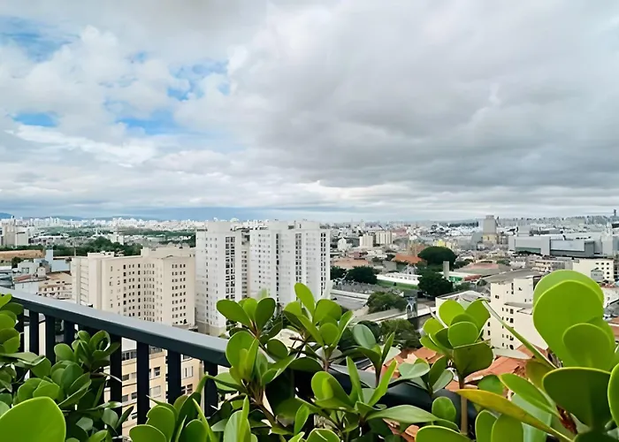 A pé 25 de março e Bom Retiro-frente metrô Luz