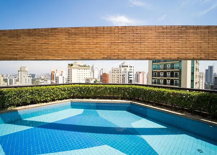 Hampton Park Jardins com Banheira Hidromassagem Luxuoso