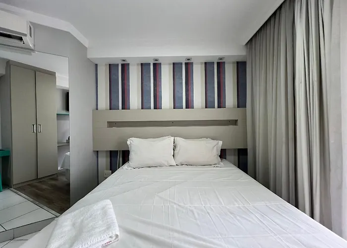 MH 50402 - Lindo Studio Expo Completo com Vaga
