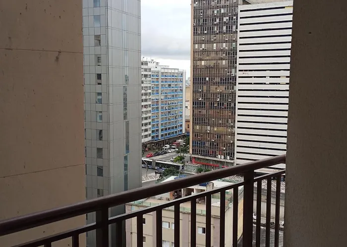 Studio Contemporaneo No Centro De , Ao Lado Do Metro E 25 De Marco Com Piscina