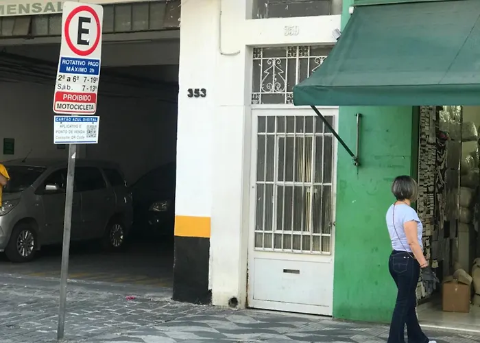 No Bom Retiro ap amplo com Wi-Fi
