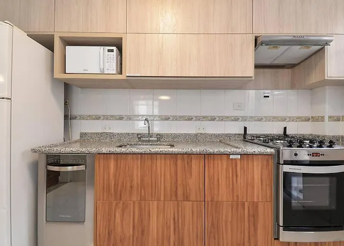 Lindo apartamento com 3 Quartos e Sacada na Liberdade