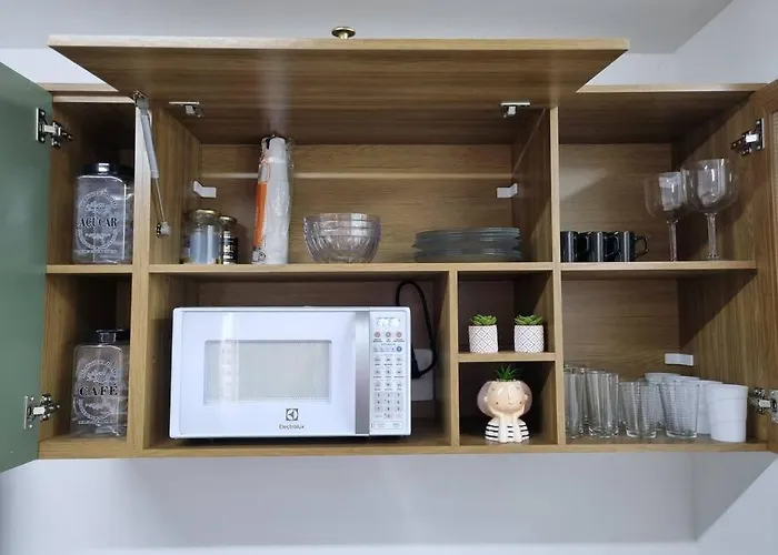 Ap10 Prático, confortável com wifi, piscina, rooftoop e academia em frente ao Metrô