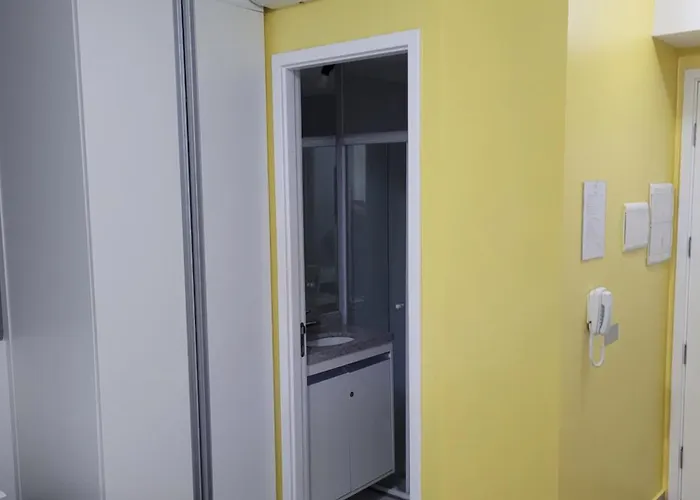 Lindo Studio no Centro SP - Próximo 25 Março